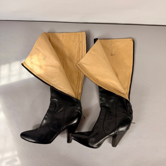 Frye Regina Zip Black Leather Boots - Picture 10 of 12